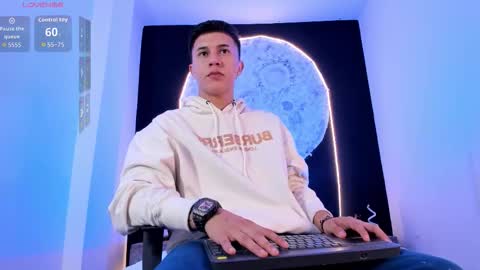 Liam Smith online show from October 27, 11:58 am