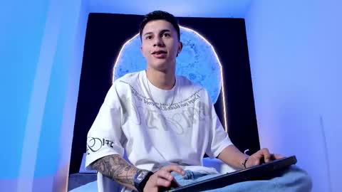 Liam Smith online show from October 28, 12:09 pm