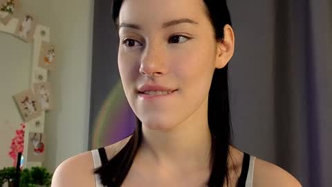 Lia  online show from December 11, 9:30 am