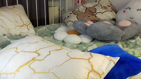 Lia  online show from December 11, 12:34 pm