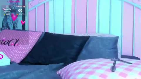 ---Liah--- online show from January 8, 9:23 pm