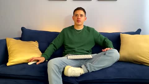 Liam online show from January 25, 6:24 pm