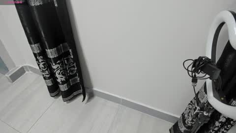 LIAM KLEIN online show from January 21, 11:13 am