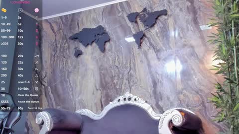 LIAM KLEIN online show from February 4, 2:21 pm