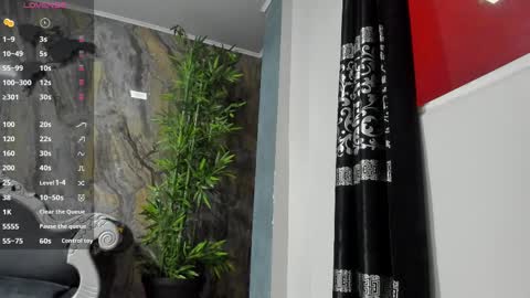 LIAM KLEIN online show from February 20, 11:09 am