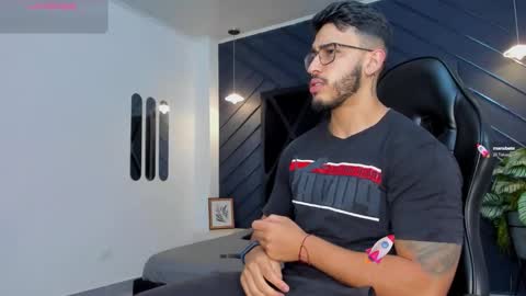 LIAM KLEIN online show from October 22, 11:21 am