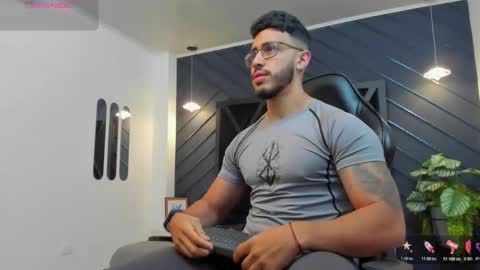 LIAM KLEIN online show from October 24, 11:17 am