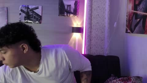 liam online show from November 18, 12:31 pm