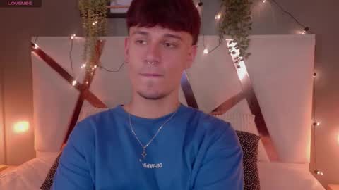 Liam Thunder online show from October 24, 3:14 am