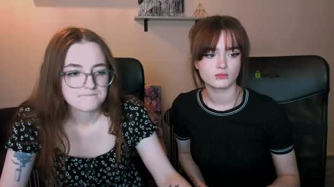 Little Liana  online show from December 6, 11:25 pm