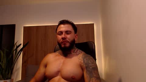 lianjones9 online show from September 21, 9:27 pm