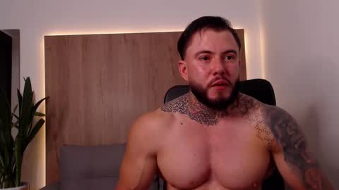 lianjones9 online show from December 2, 8:59 pm