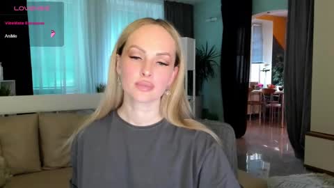 Snapshot of libby_nora chatting on December 2, 11:45 am Libby online show from December 2, 11:45 am