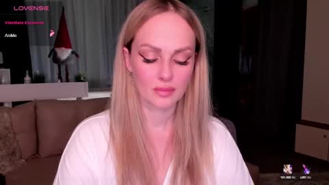 Snapshot of libby_nora chatting on December 25, 1:09 pm Libby online show from December 25, 1:09 pm