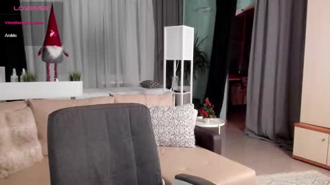 Snapshot of libby_nora chatting on January 3, 2:19 pm Libby online show from January 3, 2:19 pm