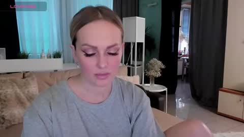 Snapshot of libby_nora chatting on February 1, 11:32 am Libby online show from February 1, 11:32 am