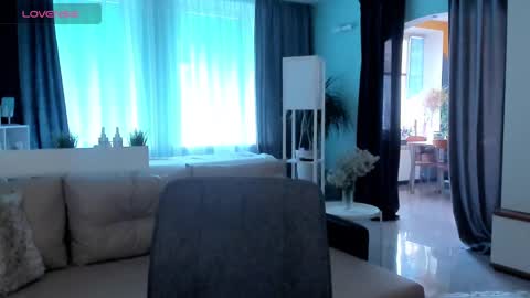 Snapshot of libby_nora chatting on February 15, 9:05 am Libby online show from February 15, 9:05 am