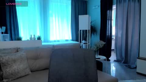 Snapshot of libby_nora chatting on February 19, 12:22 pm Libby online show from February 19, 12:22 pm