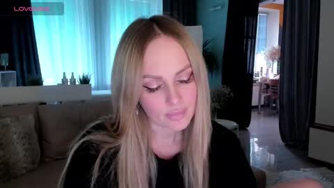 Snapshot of libby_nora chatting on February 24, 2:15 pm Libby online show from February 24, 2:15 pm