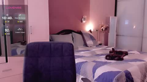 Snapshot of libby_nora chatting on September 27, 11:04 am Libby online show from September 27, 11:04 am