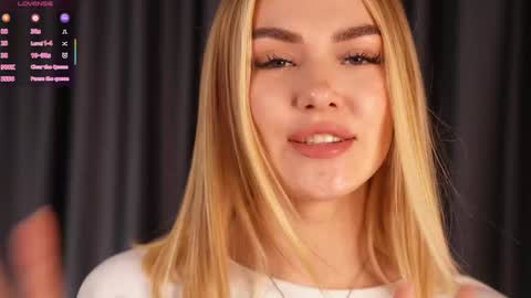 Elena online show from September 9, 1:43 pm