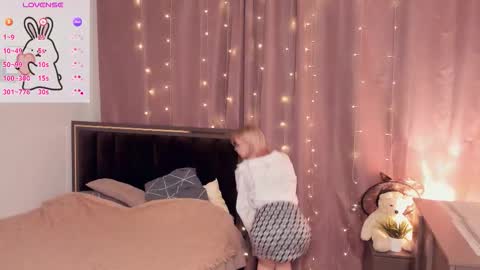 Ann online show from October 13, 7:14 pm