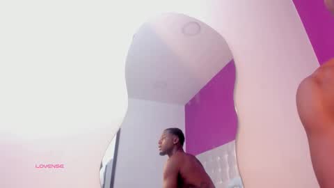 lievelinng online show from September 17, 12:40 pm