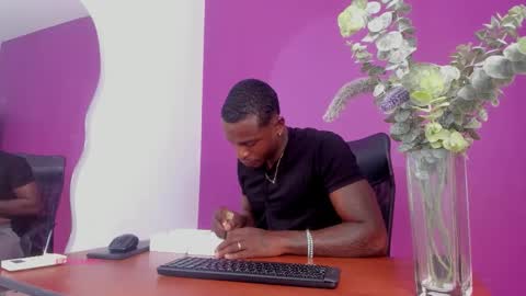 lievelinng online show from September 19, 12:17 pm