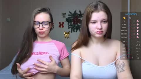 Snapshot of like_sun chatting on December 26, 2:55 am Call me Anna online show from December 26, 2:55 am