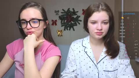 Snapshot of like_sun chatting on December 29, 2:49 am Call me Anna online show from December 29, 2:49 am