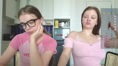 Snapshot of like_sun chatting on February 15, 2:58 am Call me Anna online show from February 15, 2:58 am