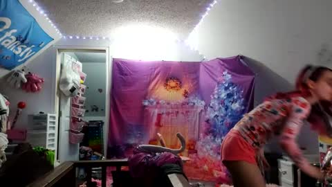 LikeMyAshe online show from December 18, 3:15 am