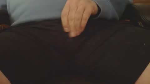 Snapshot of likestawatch50 chatting on December 18, 3:29 pm likestawatch50 online show from December 18, 3:29 pm