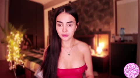 Snapshot of lil_gabbyg chatting on December 4, 8:12 am Gabriela online show from December 4, 8:12 am