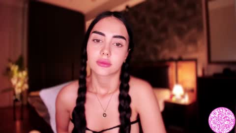 Snapshot of lil_gabbyg chatting on December 8, 6:22 am Gabriela online show from December 8, 6:22 am