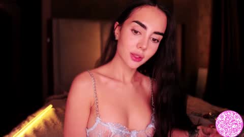 Snapshot of lil_gabbyg chatting on February 7, 6:35 am Gabriela online show from February 7, 6:35 am