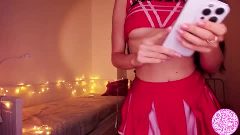 Snapshot of lil_gabbyg chatting on February 26, 4:25 am Gabriela online show from February 26, 4:25 am