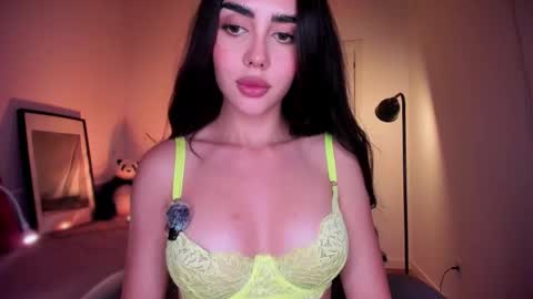 Snapshot of lil_gabbyg chatting on November 8, 7:56 pm Gabriela online show from November 8, 7:56 pm