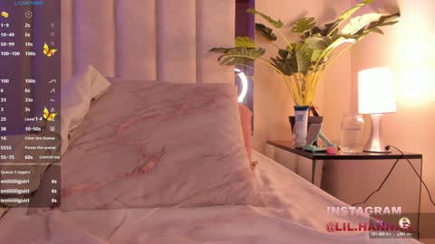 Hanna online show from December 30, 3:46 pm