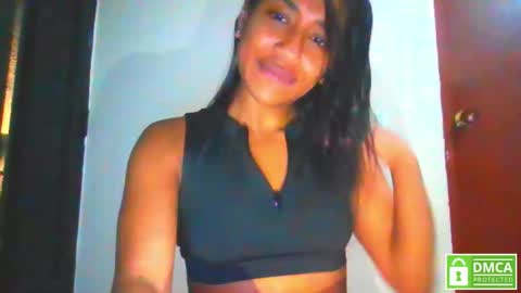 Snapshot of lil_ith chatting on December 18, 6:43 am Lilith online show from December 18, 6:43 am