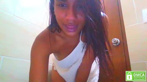 Snapshot of lil_ith chatting on January 11, 2:41 am Lilith online show from January 11, 2:41 am