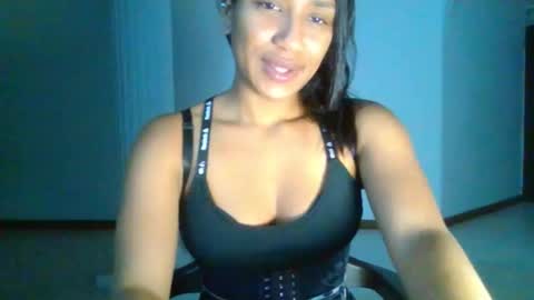 Snapshot of lil_ith chatting on November 13, 10:52 pm Lilith online show from November 13, 10:52 pm