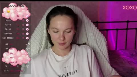 little moon online show from December 10, 8:27 pm