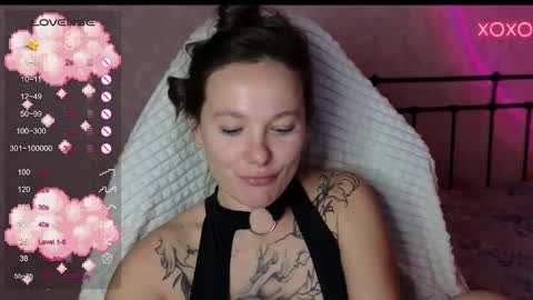 little moon online show from January 10, 7:11 pm