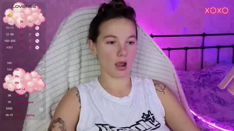 little moon online show from October 12, 7:57 pm