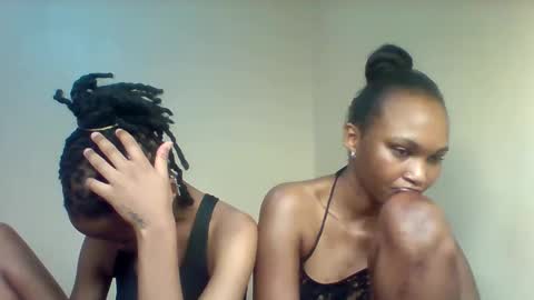 Snapshot of lil_miss9 chatting on November 11, 1:22 pm Lil miss online show from November 11, 1:22 pm