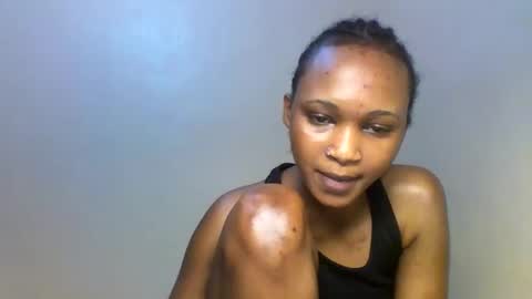 Snapshot of lil_miss9 chatting on November 29, 1:36 pm Lil miss online show from November 29, 1:36 pm