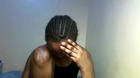 Snapshot of lil_miss9 chatting on December 1, 2:11 pm Lil miss online show from December 1, 2:11 pm