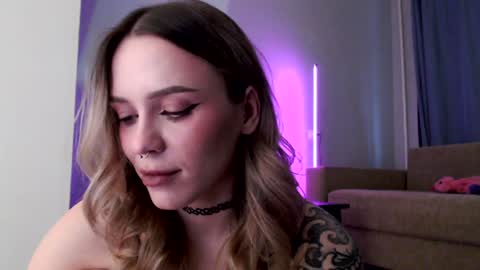 Snapshot of lil_reya chatting on January 25, 10:08 am INST Lil happines s online show from January 25, 10:08 am