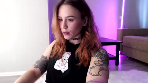 Snapshot of lil_reya chatting on February 13, 10:12 am INST Lil happines s online show from February 13, 10:12 am